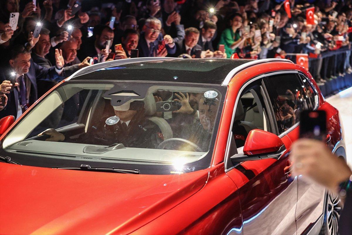 Cumhurbaşkanı Erdoğan: Togg'u 2023'ün ilk çeyreğinin sonunda yollarda göreceğiz