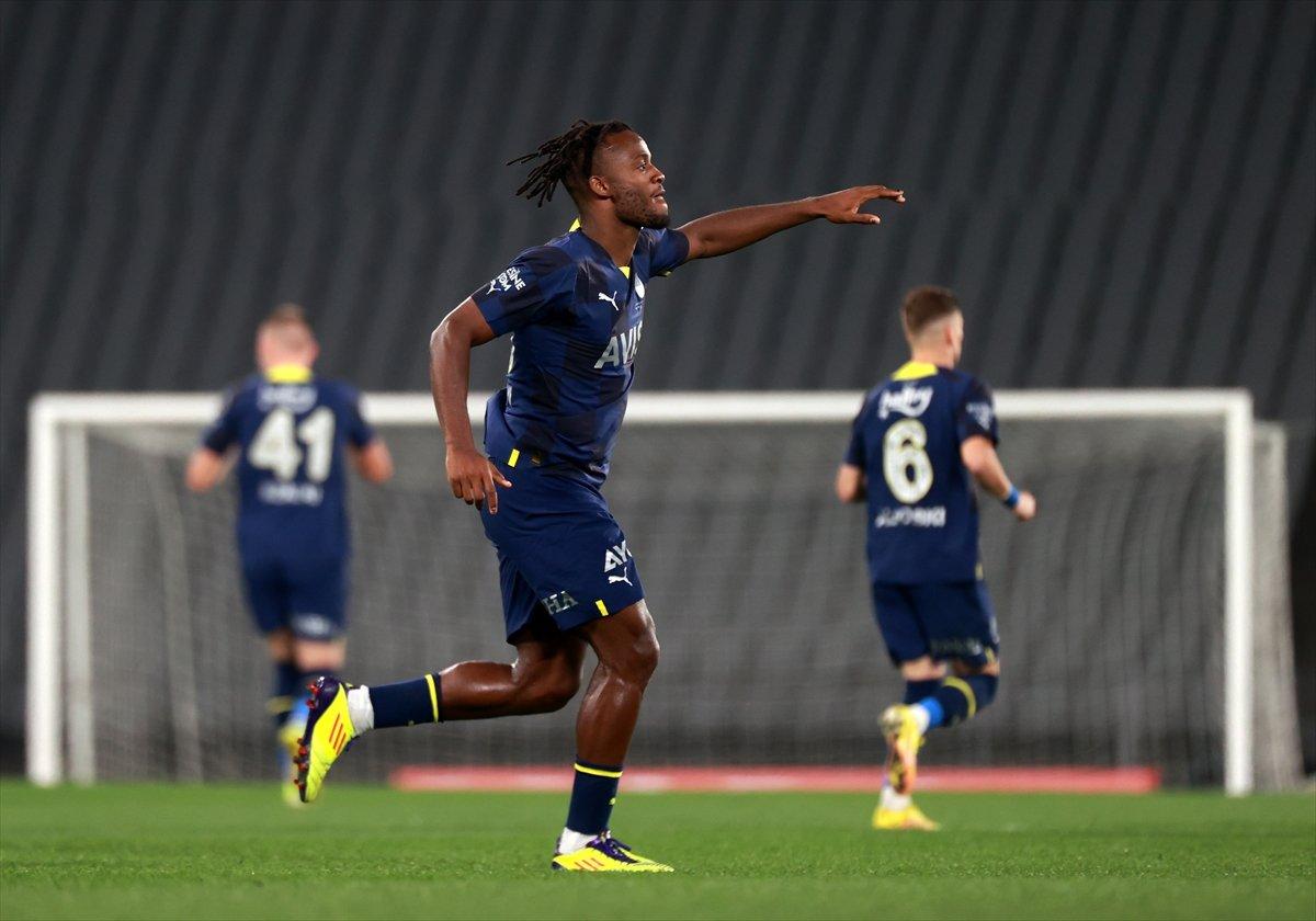 Michy Batshuayi, İstanbulspor'a karşı hat-trick yaptı