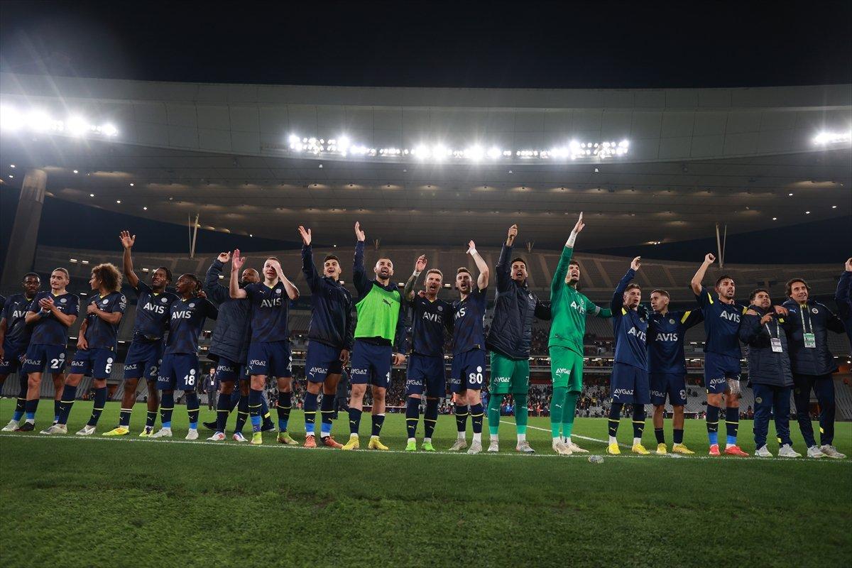 Jorge Jesus, Altay Bayındır'ı alkışlattı