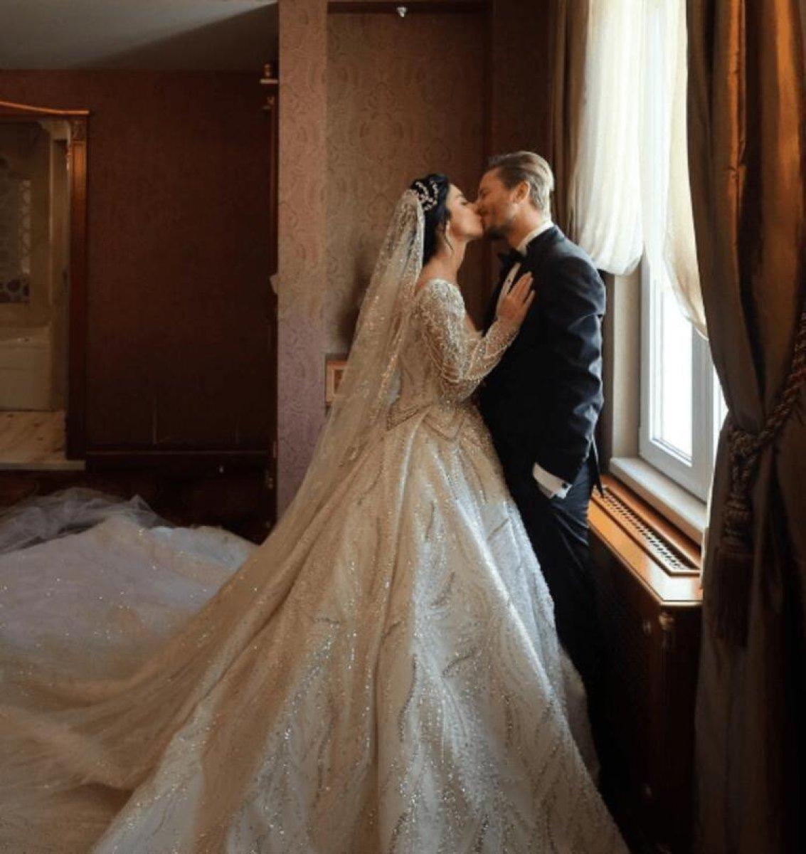 Merve Boluğur'dan romantik paylaşım