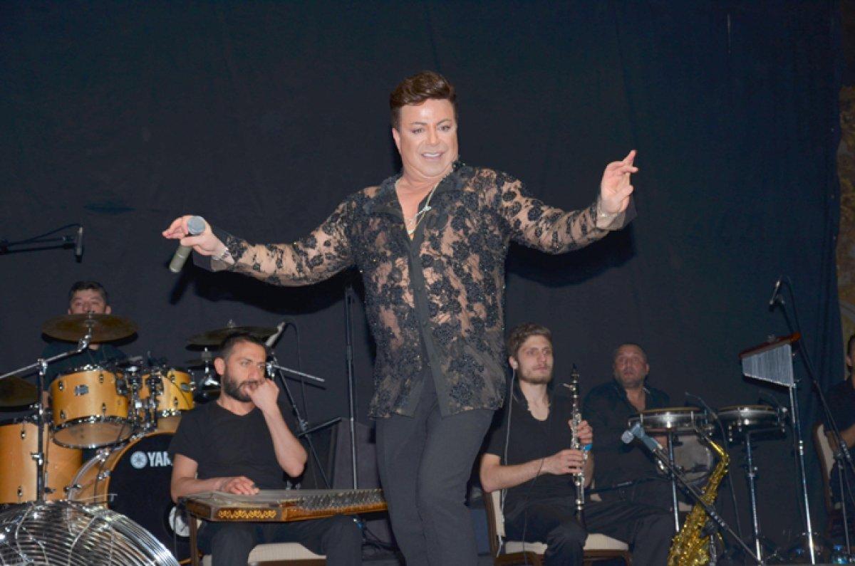 Fatih Ürek'ten Nükhet Duru'ya destek