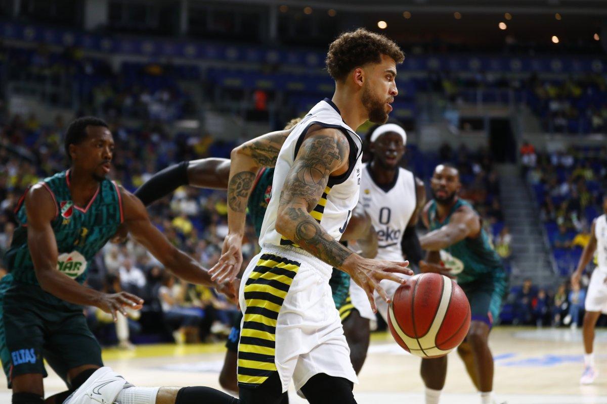 Fenerbahçe, Karşıyaka'yı mağlup etti