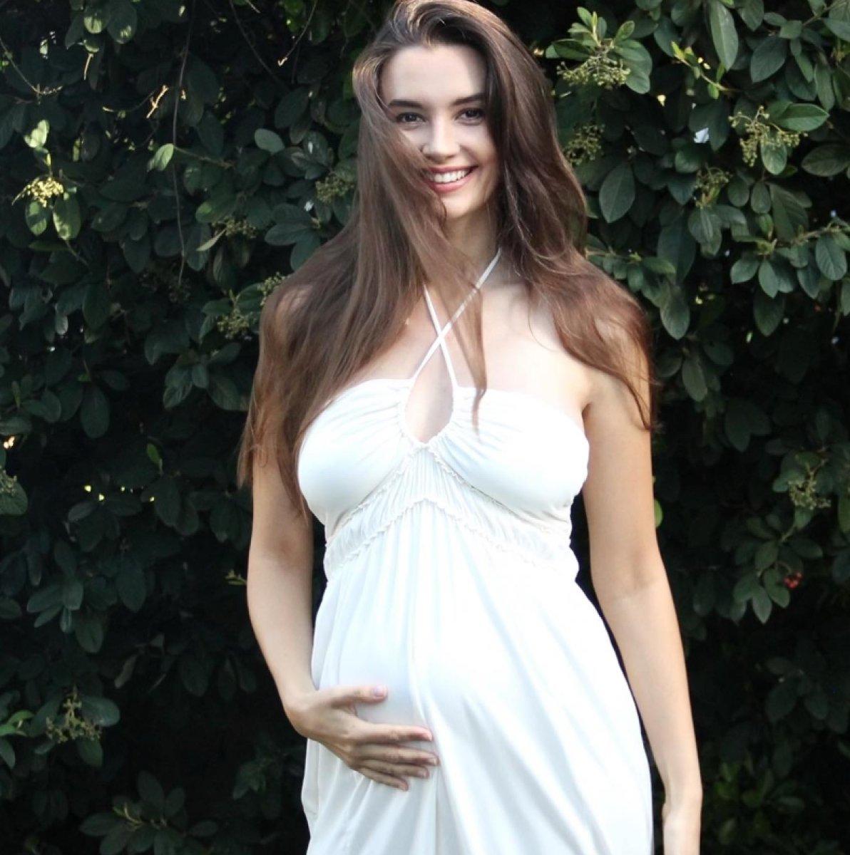 Leyla Lydia Tuğutlu yeni yaşını kutladı