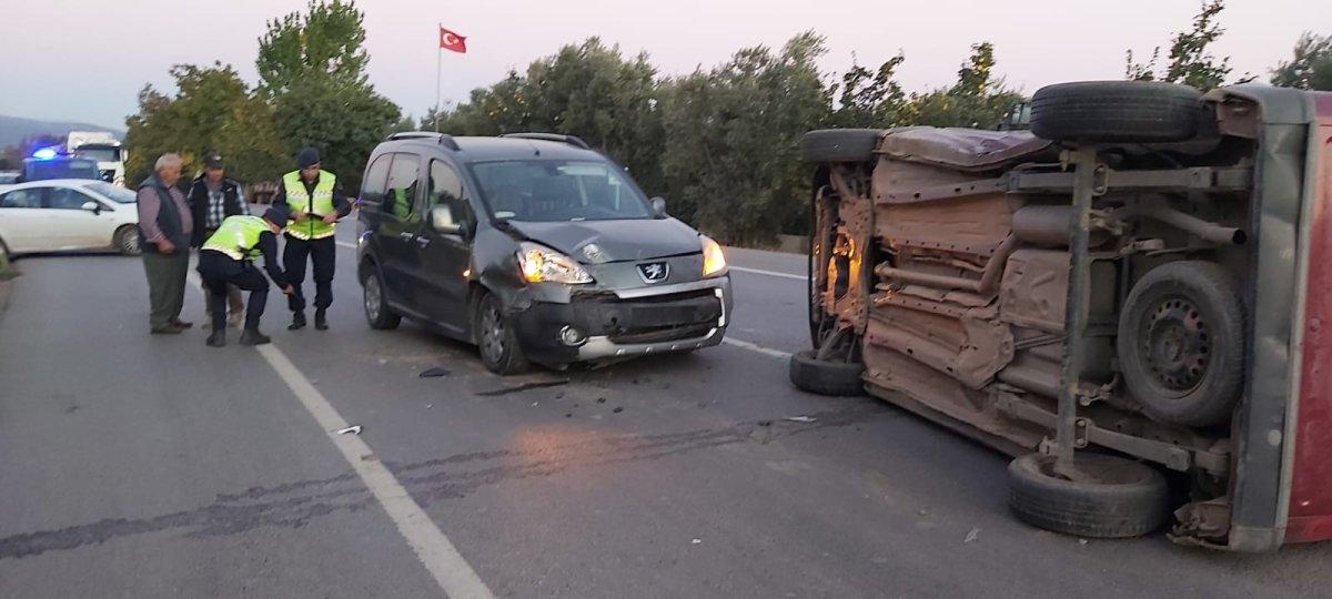 Bursa'da kaza yerine giden muhabir karşısında abisini gördü