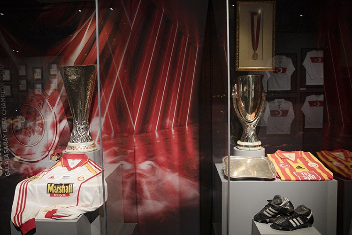 Şut ve Gol: Türk Futbol Tarihi Sergisi, Cumhurbaşkanlığı Külliyesi'nde açılıyor