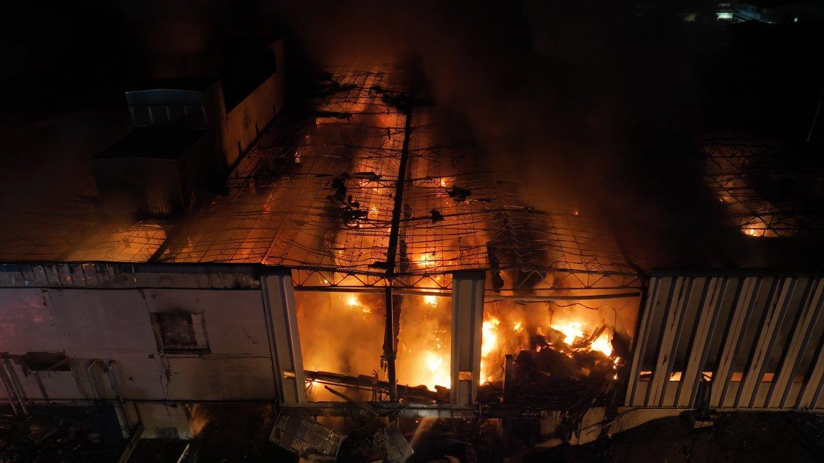 Bursa'da bir tekstil fabrikasında yangın çıktı