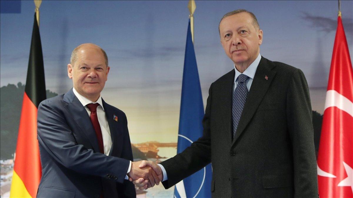 Cumhurbaşkanı Erdoğan ile Olaf Scholz telefonda görüştü