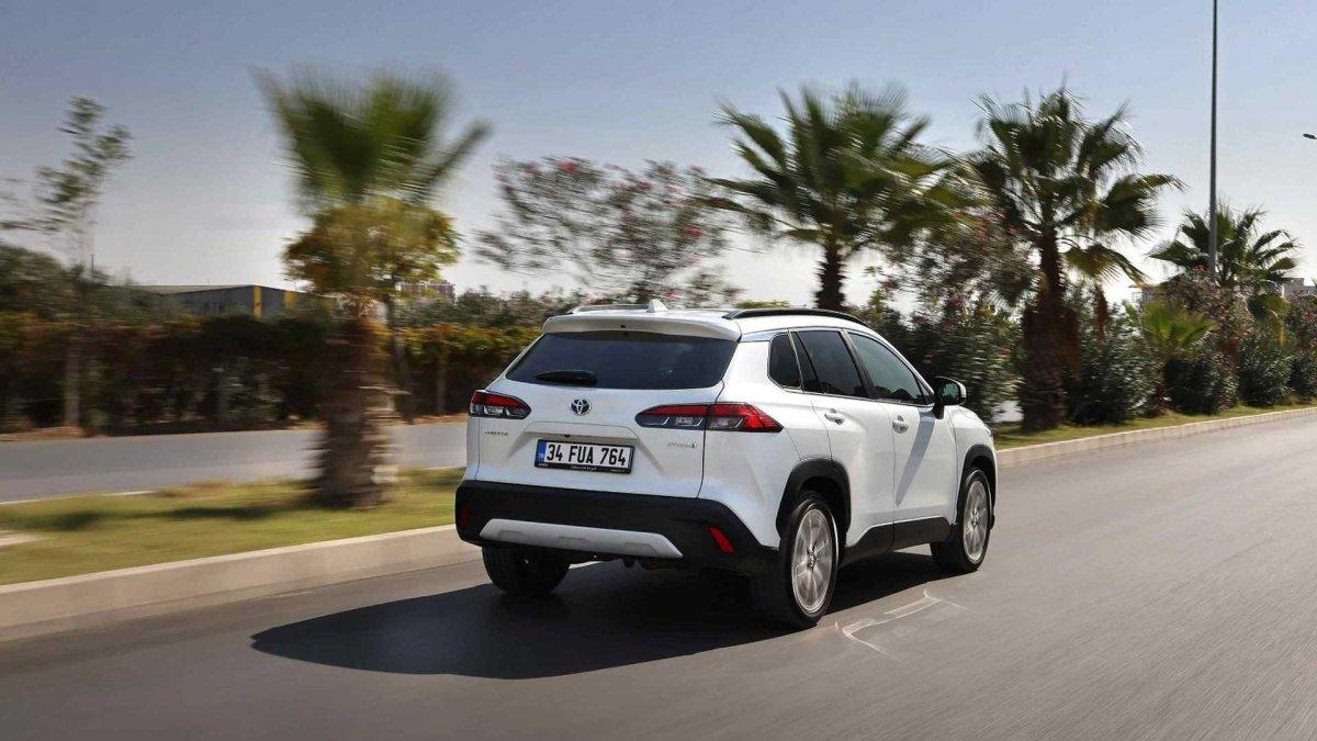 toyota corolla hybrid