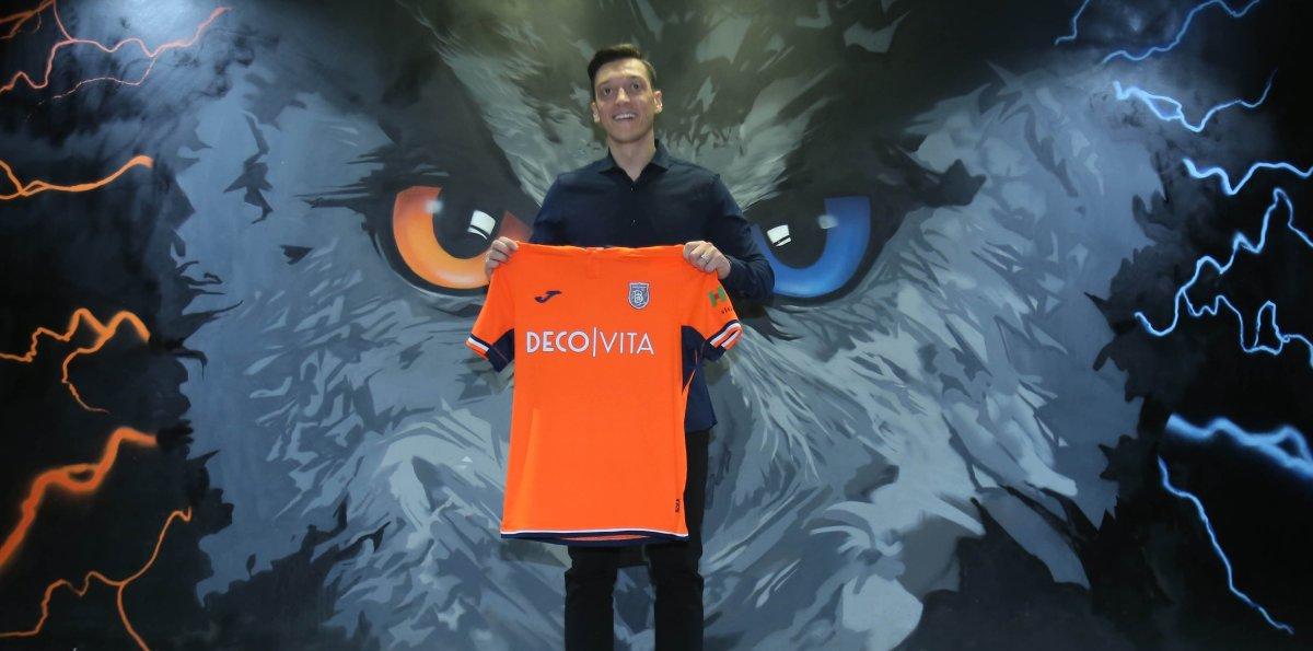 Mesut Özil'in menajeri: Oyuncum Fenerbahçe dışındaki büyüklerde oynamaz