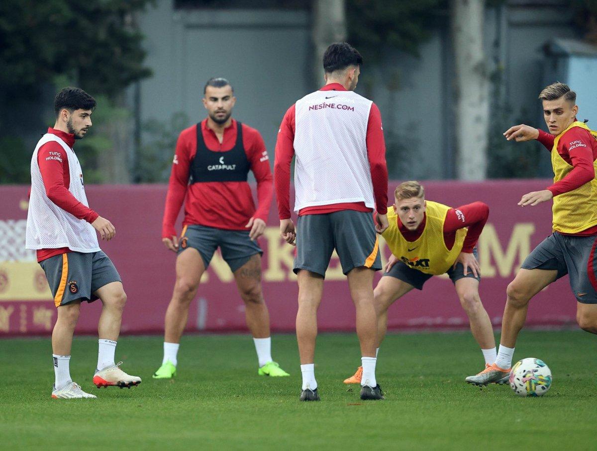 Galatasaray'a derbi öncesi iki isimden iyi haber