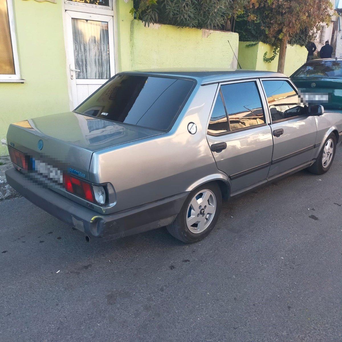 Beyoğlu'nda cansız mankenin üstünden mont çaldı