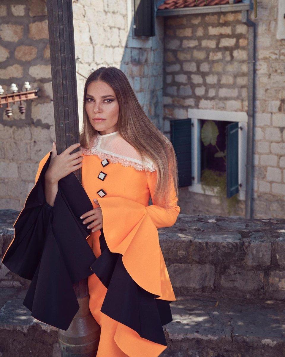 Aslı Enver'den yeni pozlar