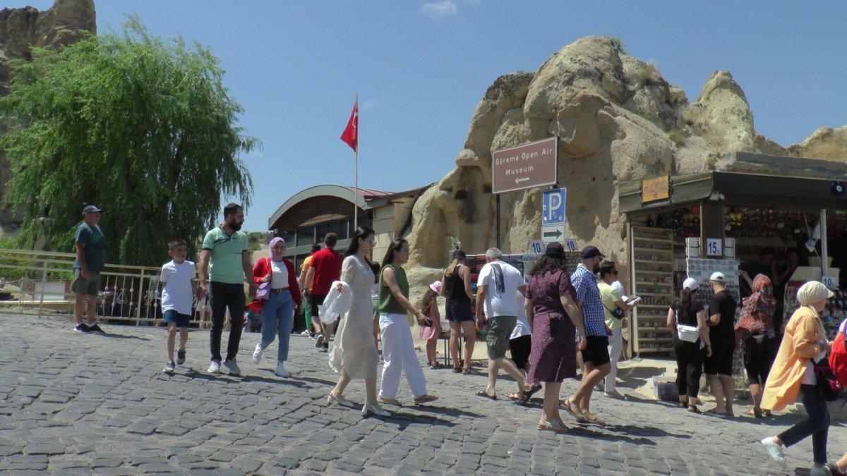 Kapadokya'ya olan ilgi yıl sonunda da devam ediyor