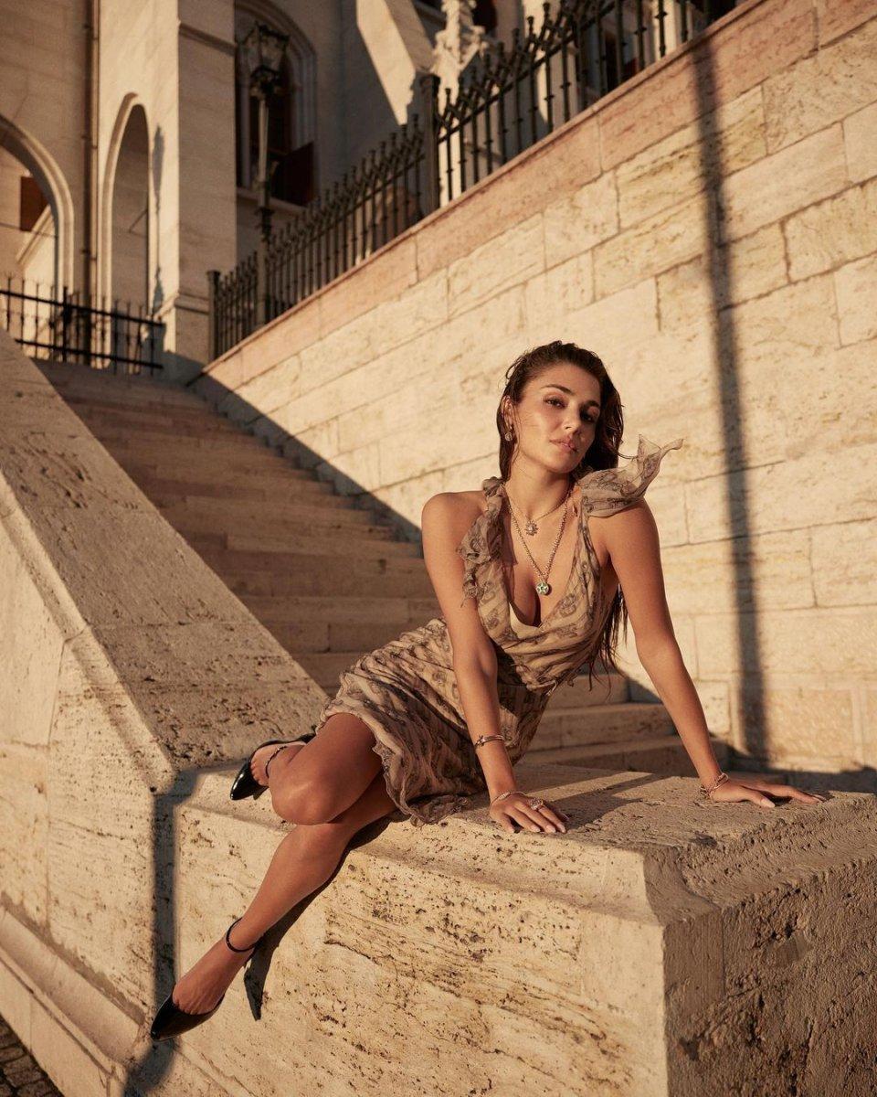 Hande Erçel: Yetenek şart