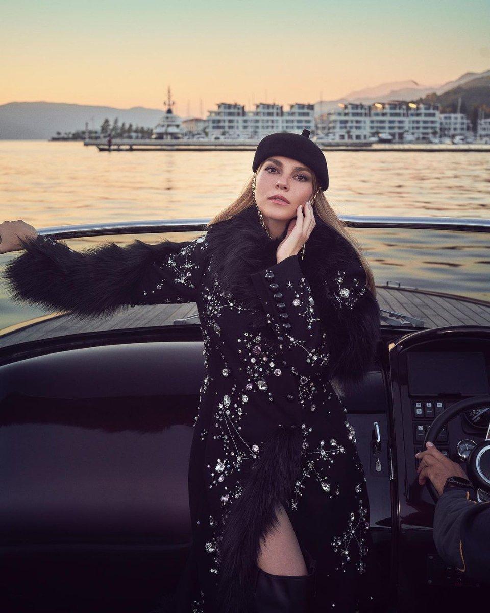 Aslı Enver'den yeni pozlar