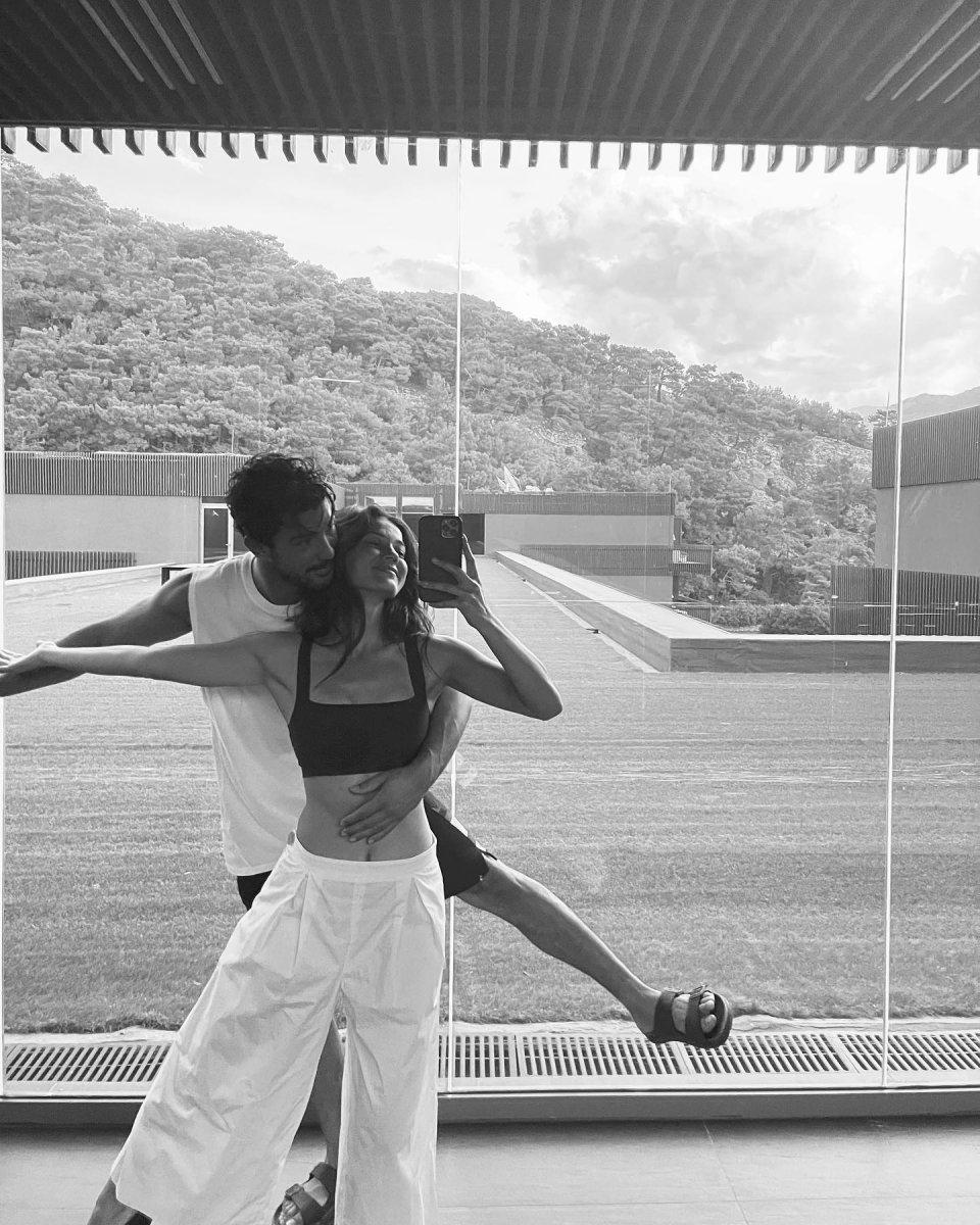 Kaan Yıldırım’dan sevgilisi Pınar Deniz için aşk dolu paylaşım