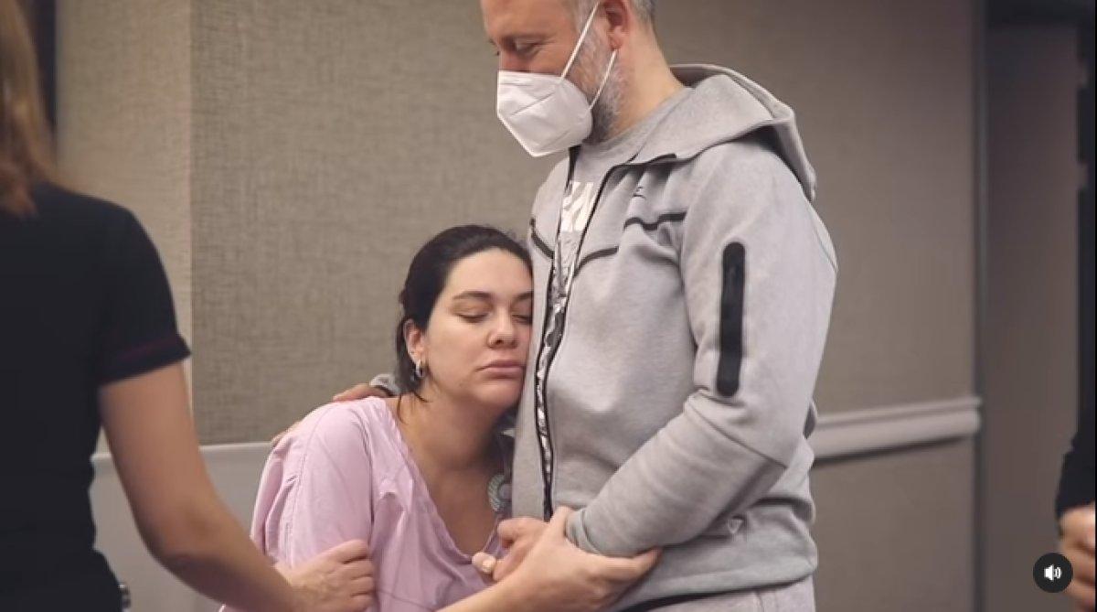 Bergüzar Korel Leyla'nın doğum anını paylaştı