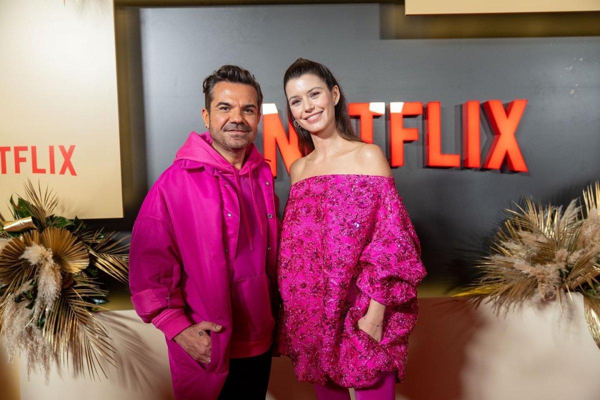 Beren Saat-Kenan Doğulu çiftinin pembe uyumu