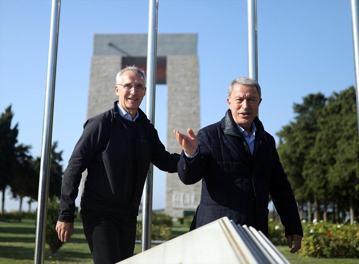 Hulusi Akar ve Jens Stoltenberg'ten Şehitler Abidesi'ne ziyaret