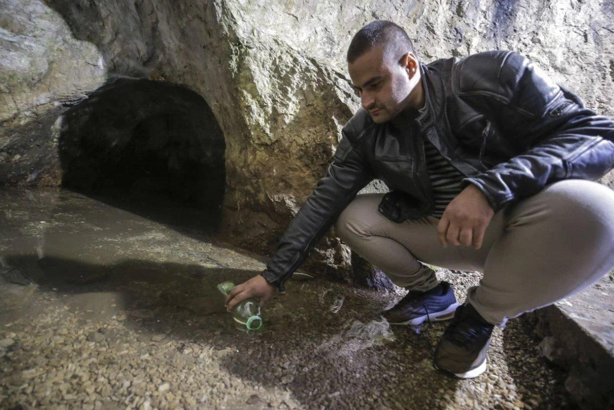 Yalancı diyabetten muzdarip genç, günde 27 litre su içiyor