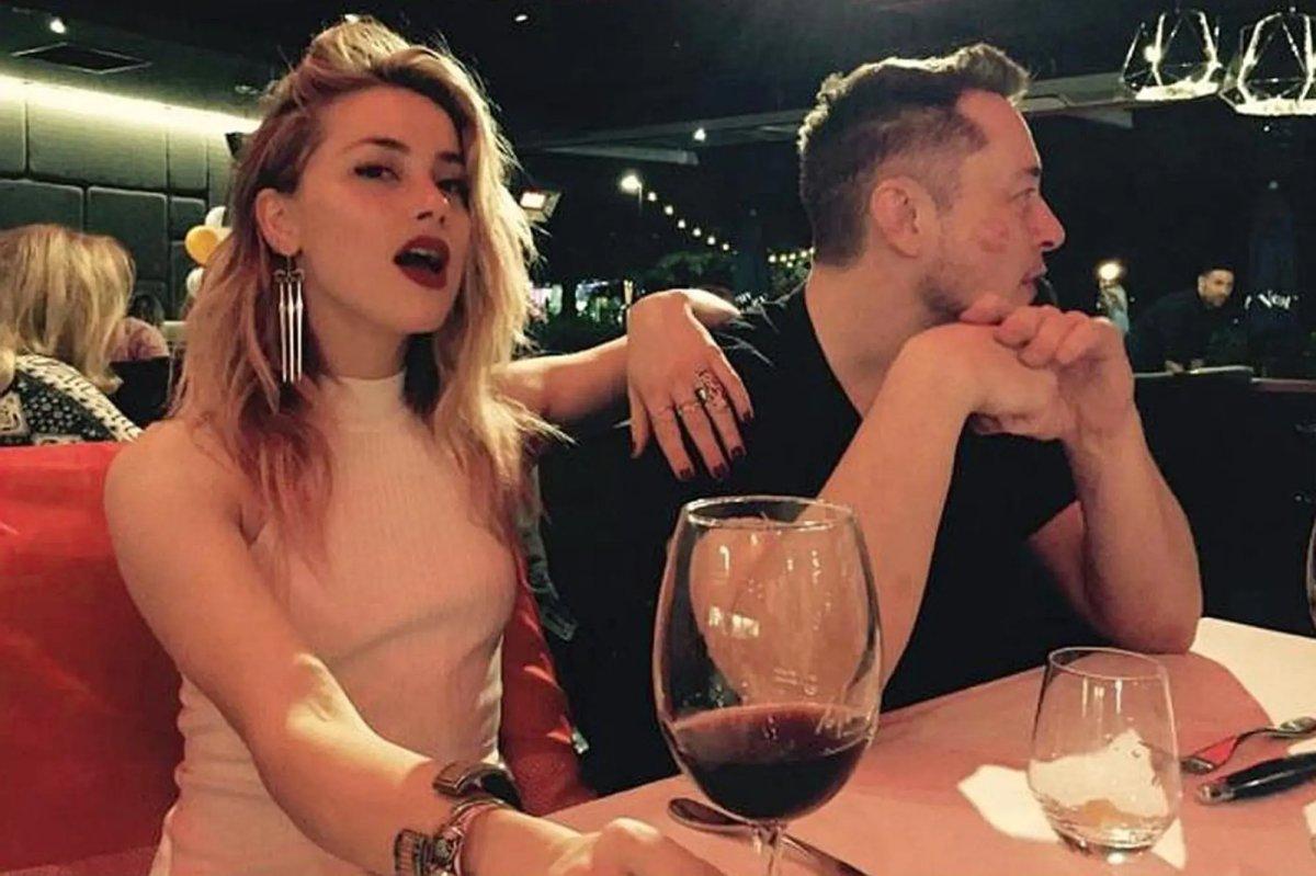 Twitter'ın patronu Elon Musk, eski sevgilisinin Twitter hesabını kapattı