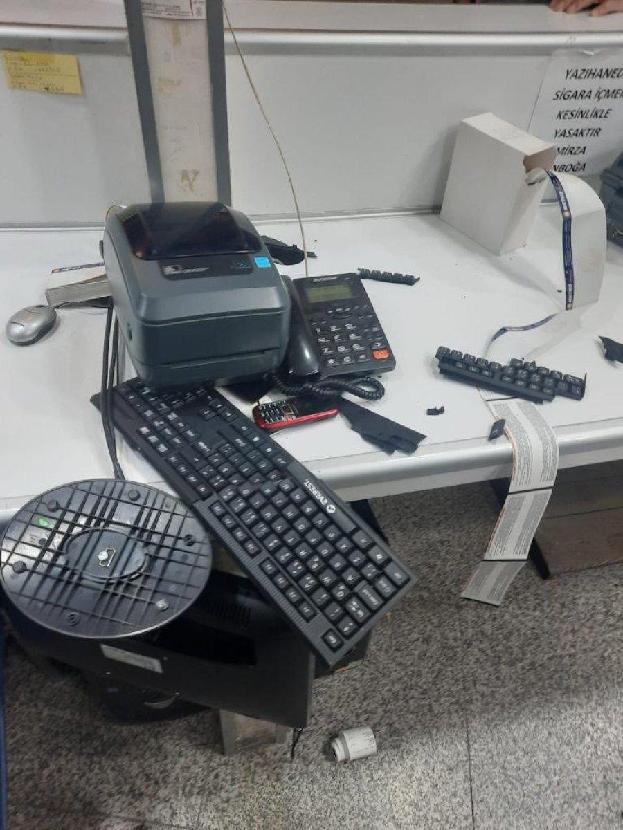 Kayseri'de bilet fiyatlarını düşük tutan firmanın yazıhanesine saldırdılar