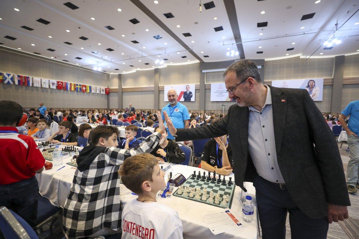 Mehmet Muharrem Kasapoğlu, Antalya'da 4 farklı spor branşını yerinde takip etti