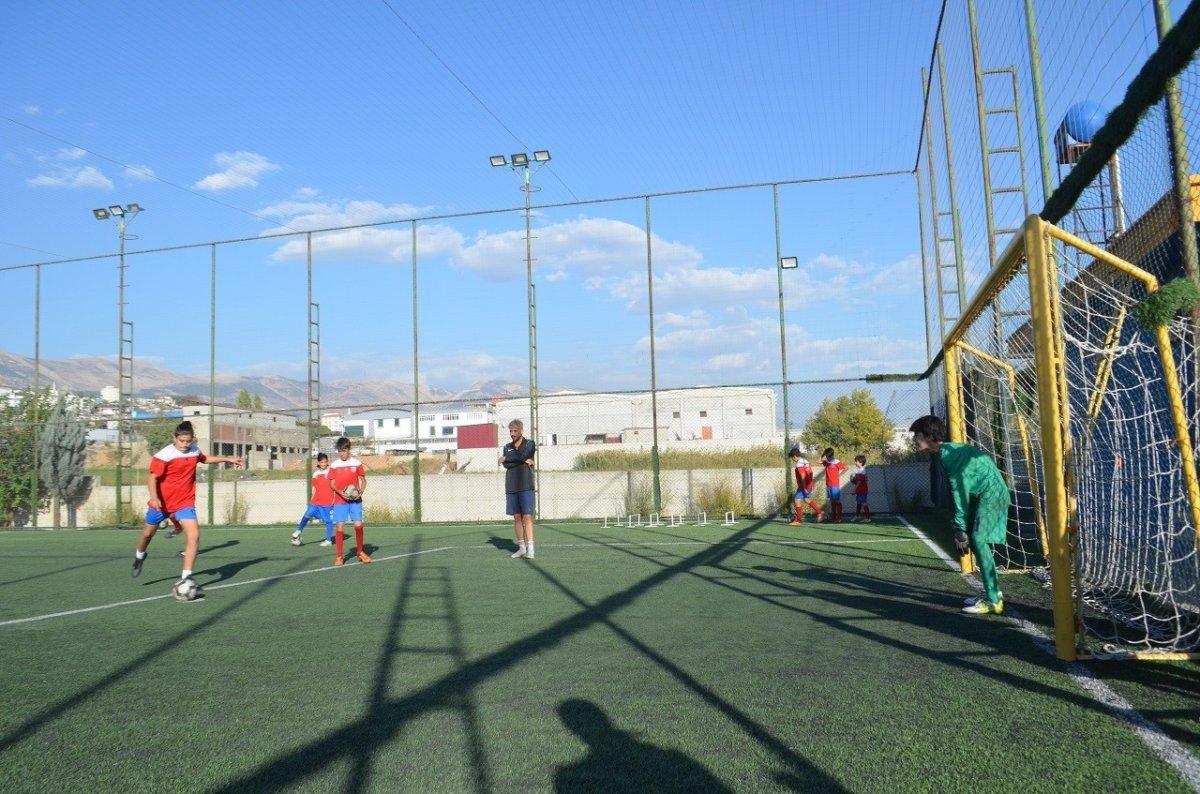 Kahramanmaraş'ta şehit çocuğuna doğum günü sürprizi