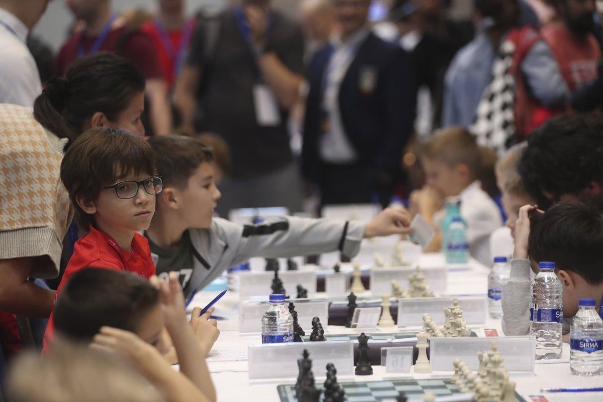 Mehmet Muharrem Kasapoğlu, Antalya'da 4 farklı spor branşını yerinde takip etti