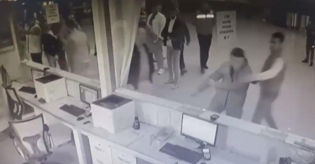 Kayseri'de bilet fiyatlarını düşük tutan firmanın yazıhanesine saldırdılar