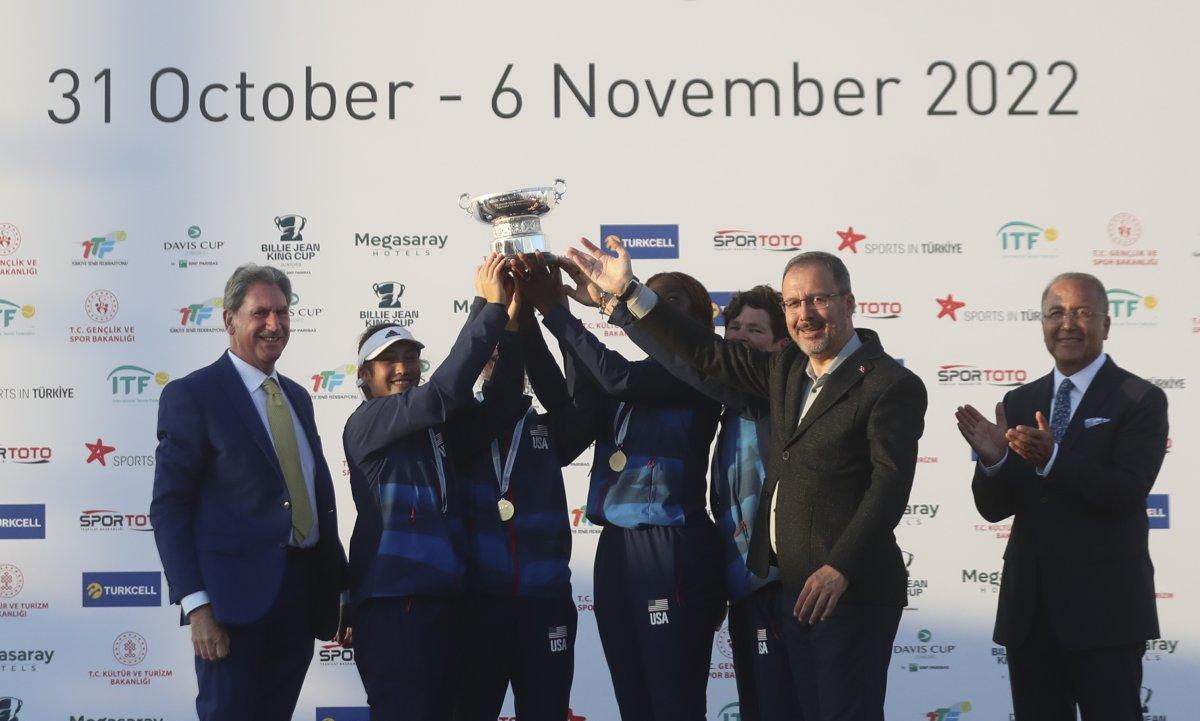 Mehmet Muharrem Kasapoğlu, Antalya'da 4 farklı spor branşını yerinde takip etti