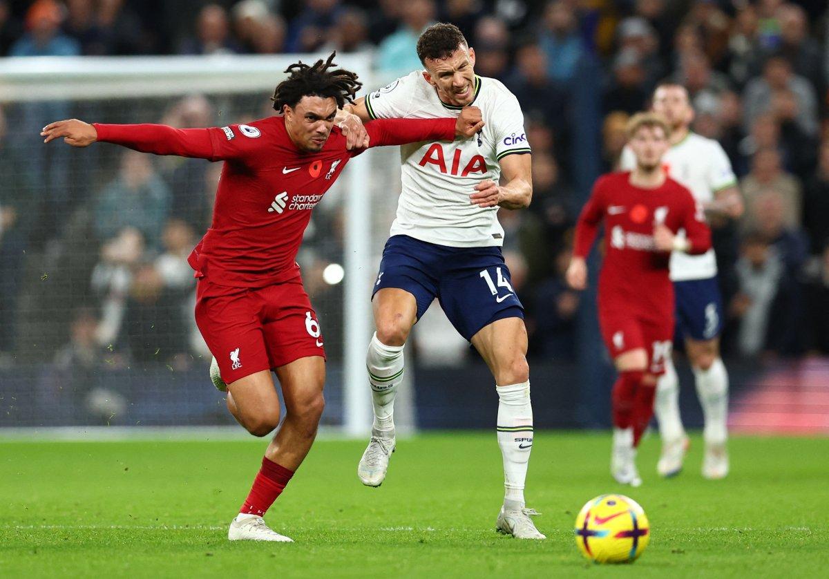 Liverpool, Tottenham'ı iki golle geçti