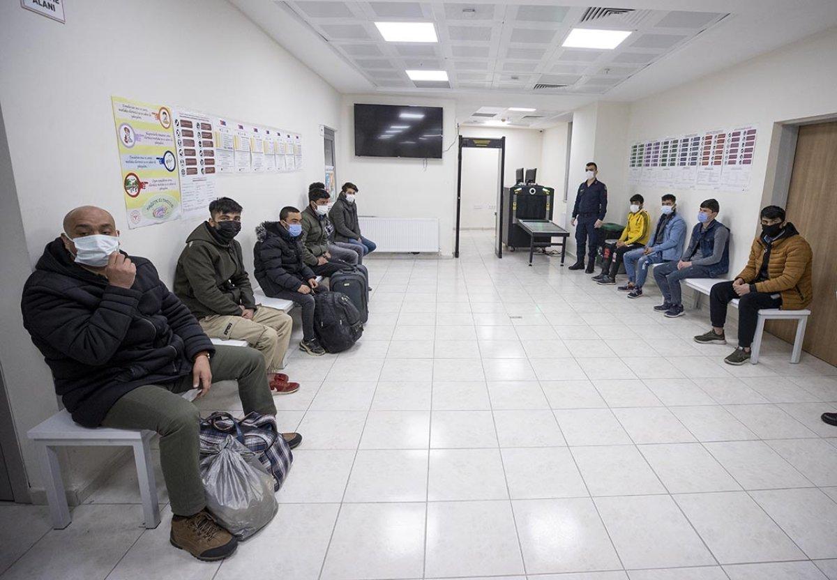 İstanbul Valiliği: 11 ayda 148 bin kaçak göçmene işlem yapıldı