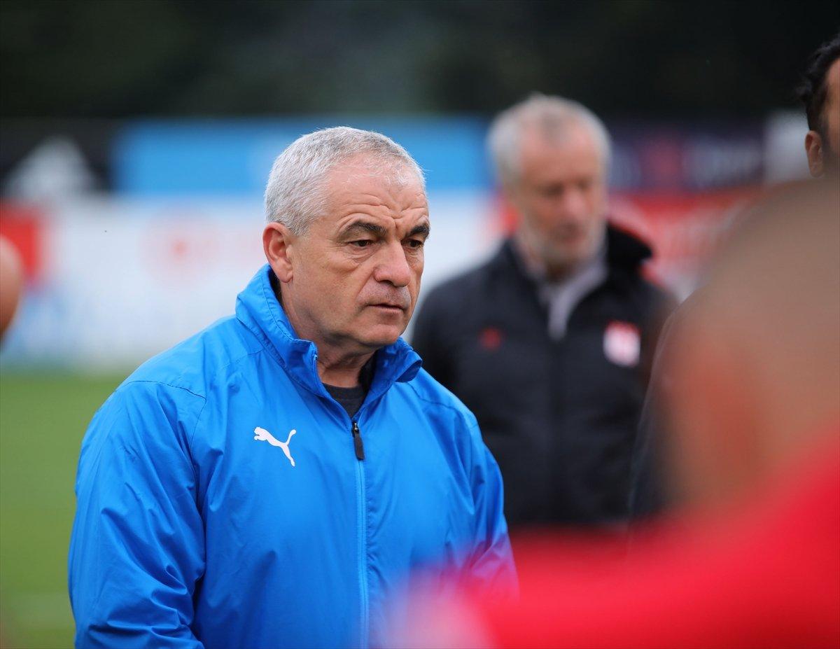 Rıza Çalımbay: Penaltı olmasa, bu maç başka yere giderdi