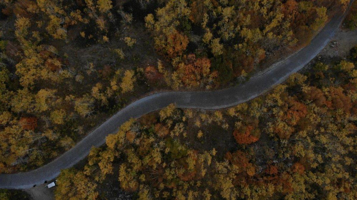 Nemrut Krater'i sonbahar renkleriyle büyüledi