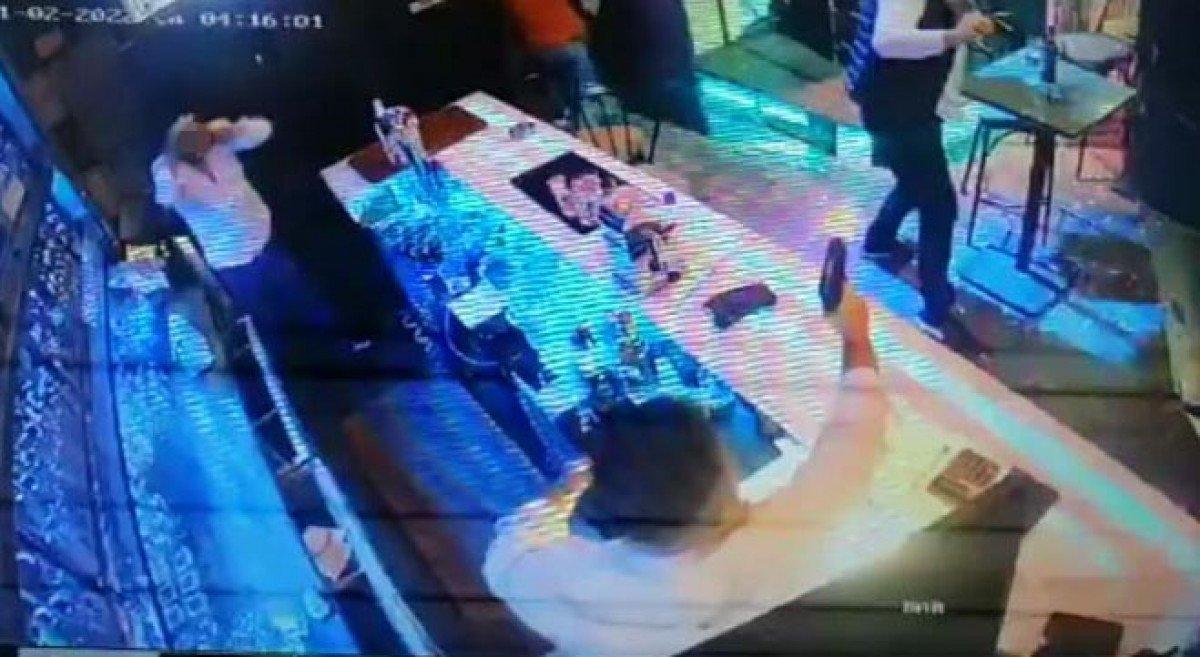 İzmir’deki bir gece kulübünde silahlı kavga