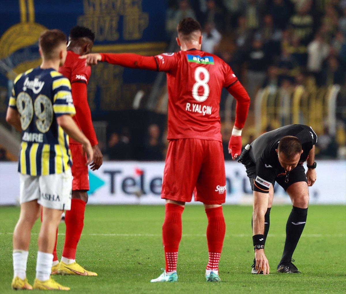 Fenerbahçe, Sivasspor'u tek golle mağlup etti