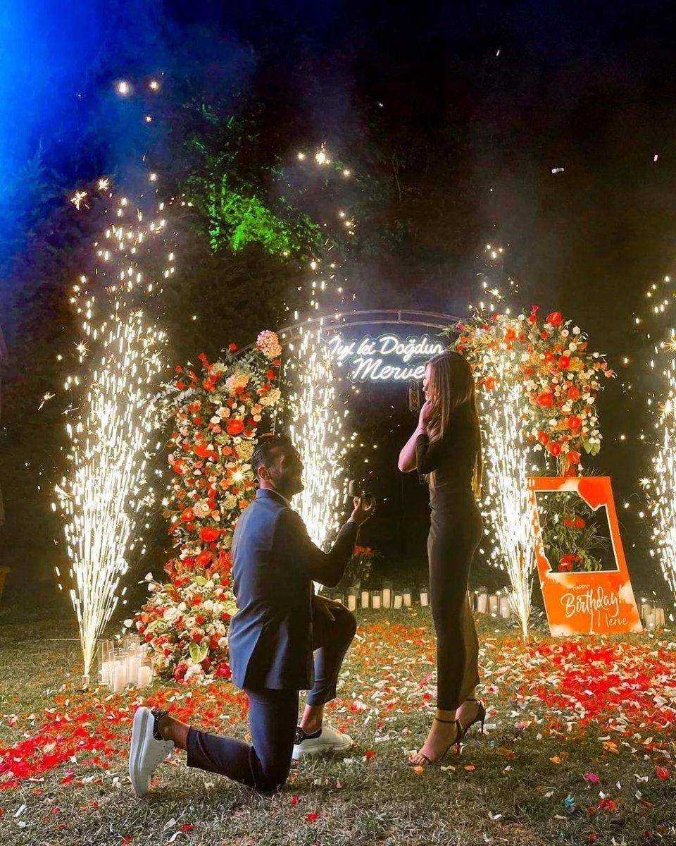 Umut Meraş nişanlandı