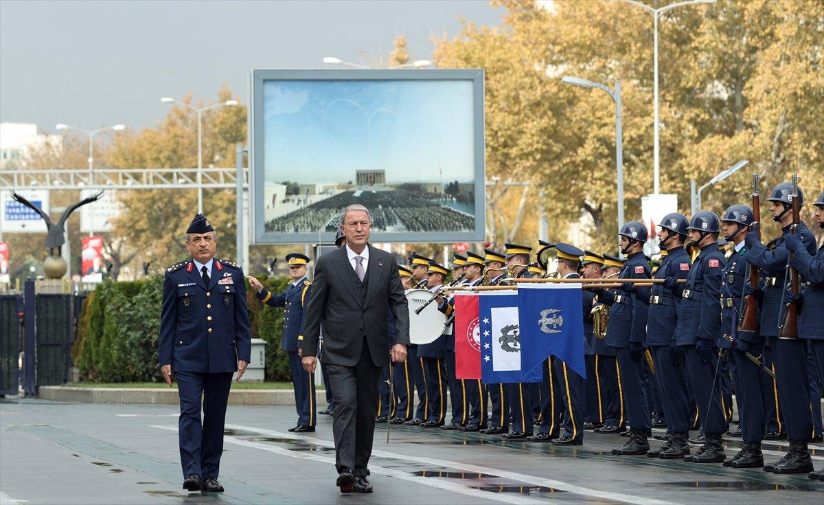 Hulusi Akar: ABD'li askeri heyet Türkiye'de