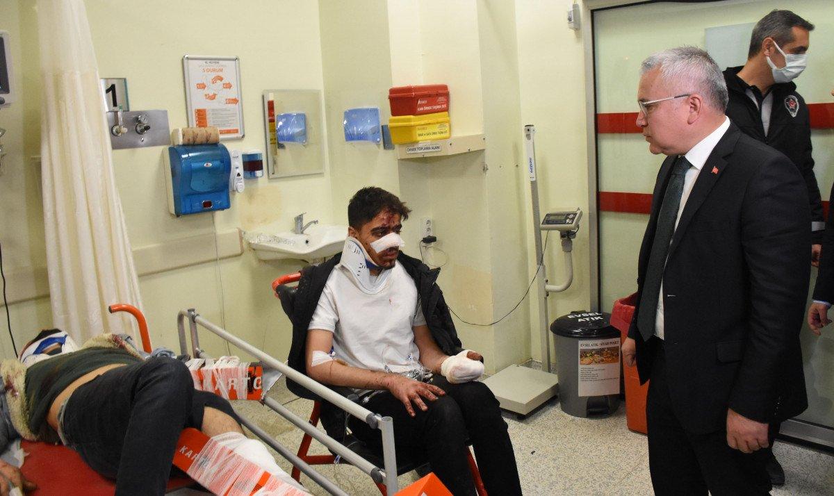 Sivas'ta göçmenleri taşıyan otobüs kaza yaptı: 2 ölü, 30 yaralı