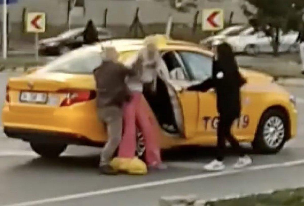 Esenyurt'ta kadın yolcuyu darbeden taksi şoförü olayı anlattı