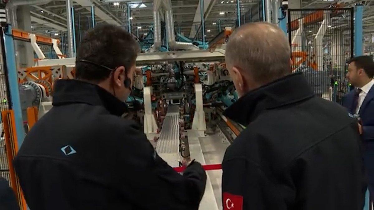Mustafa Varank paylaştı: Cumhurbaşkanı Erdoğan Togg fabrikasını gezdi