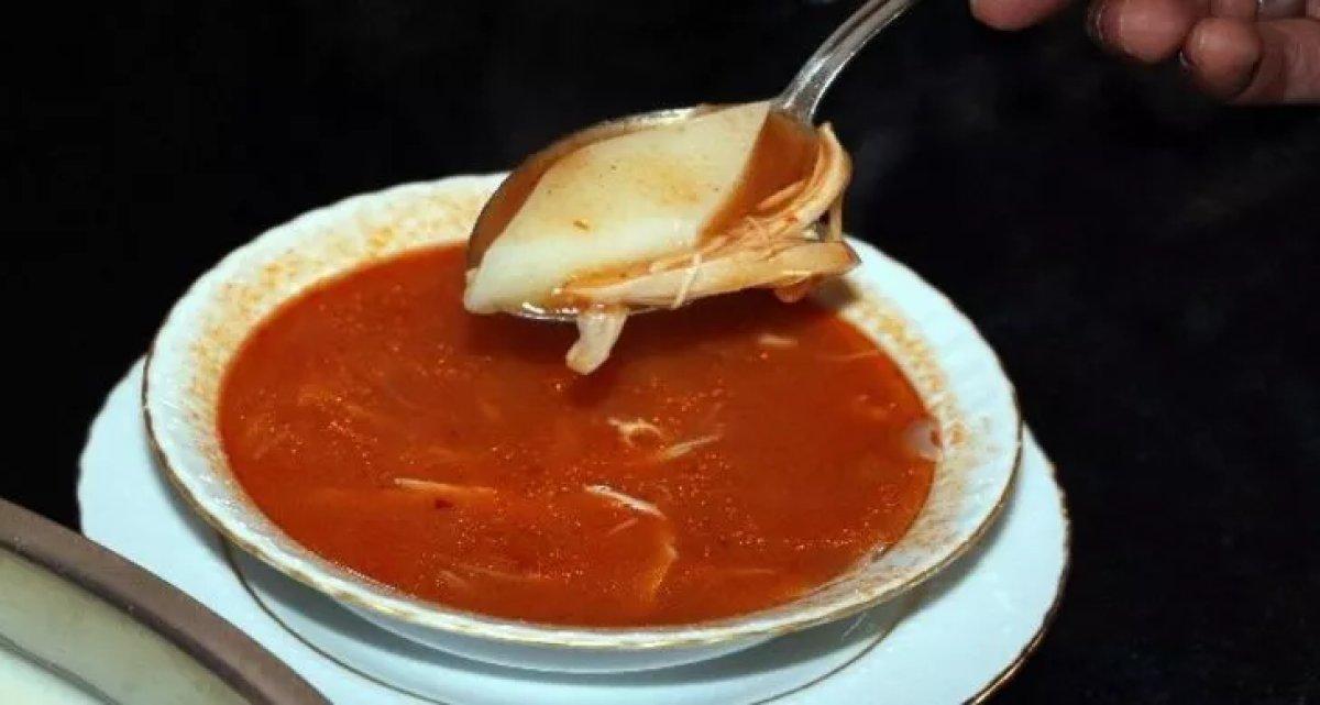 Arabaşı çorbası ve hamuru nasıl yapılır, malzemeleri nelerdir? İşte damak çatlatan arabaşı çorbası tarifi!
