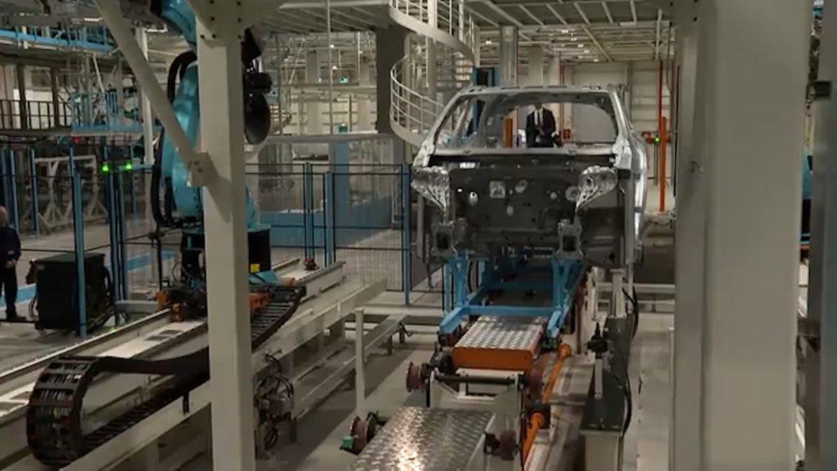 Mustafa Varank paylaştı: Cumhurbaşkanı Erdoğan Togg fabrikasını gezdi