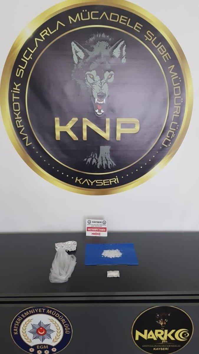 Kayseri polisi torbacılara geçit vermedi: 22 kişi yakalandı