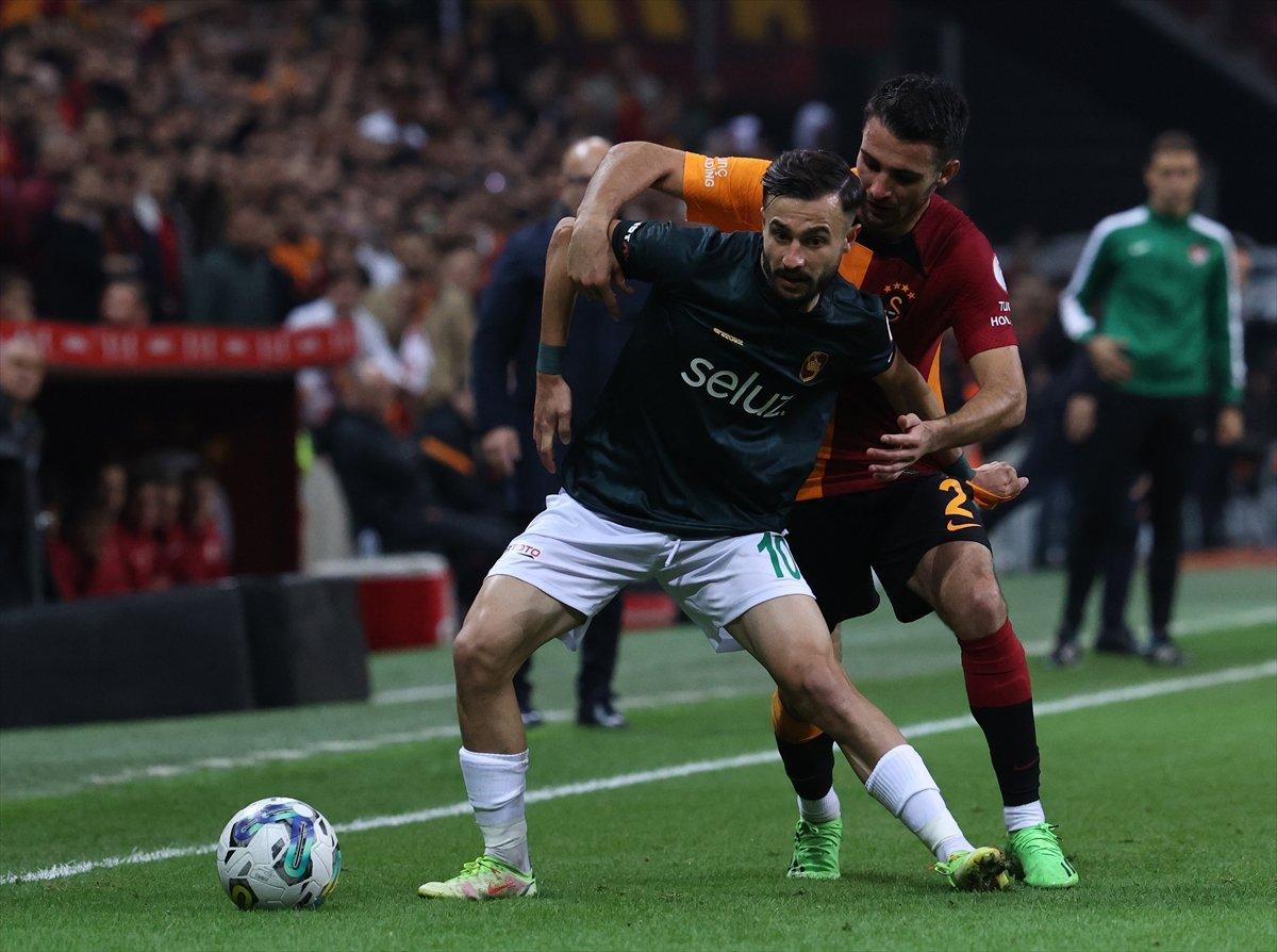 Galatasaray, Ofspor'u mağlup etti