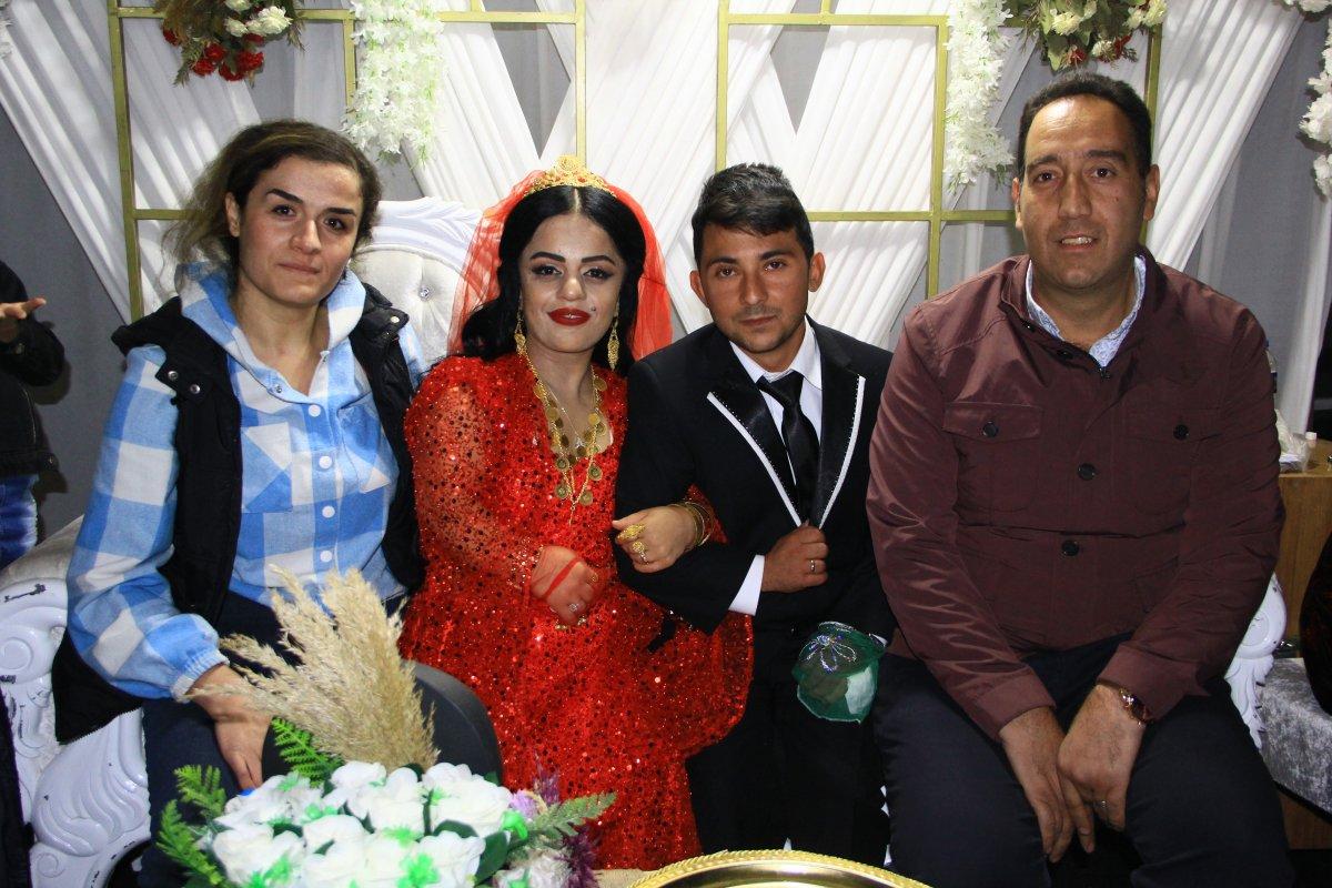 Hakkari'de engelli çifte aşiret düğünü