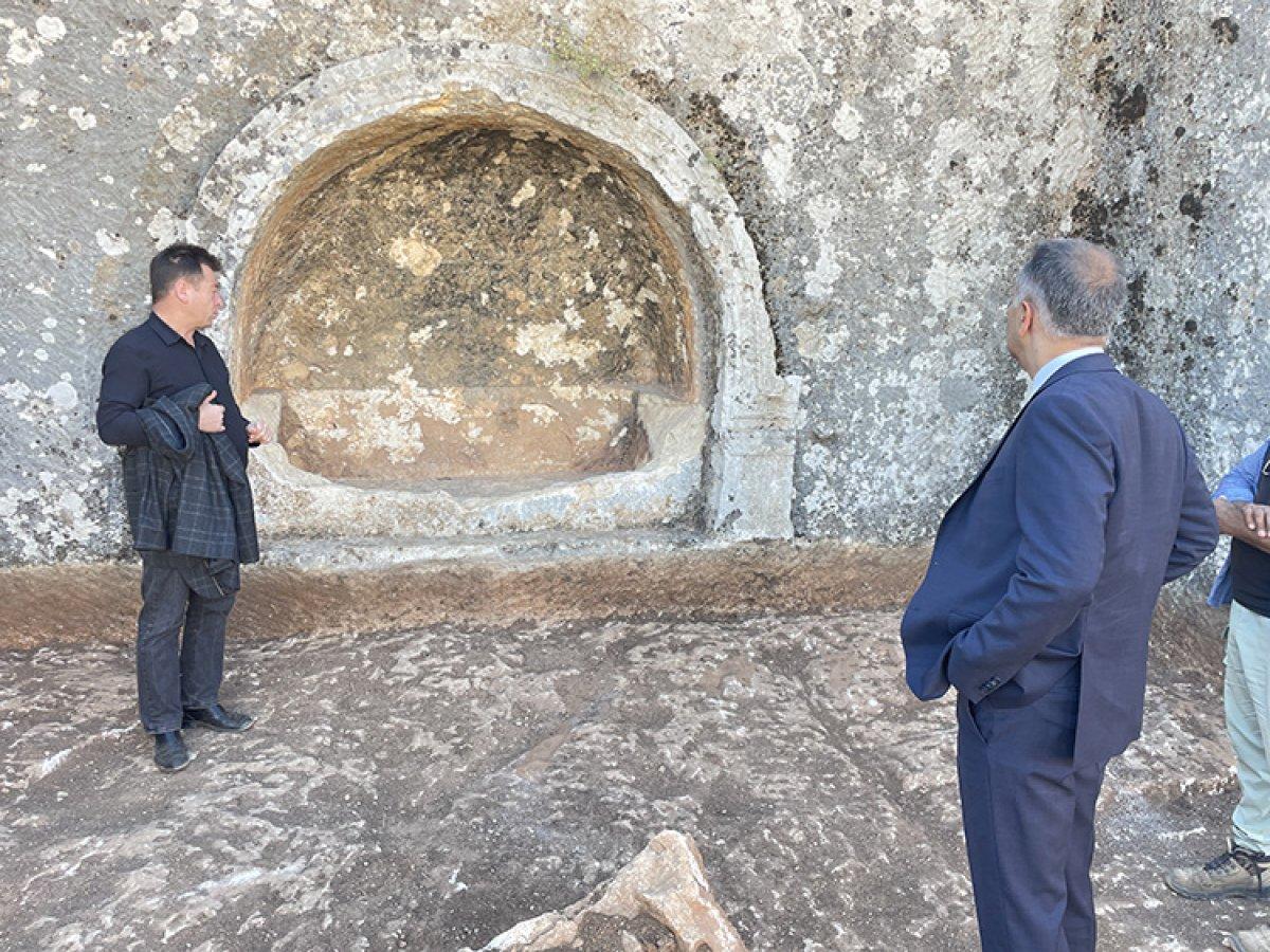 Adıyaman Perre Antik Kenti'nde bulunan 1800 yıllık taş ocağı, turizme kazandırılacak