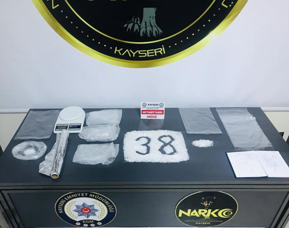 Kayseri polisi torbacılara geçit vermedi: 22 kişi yakalandı