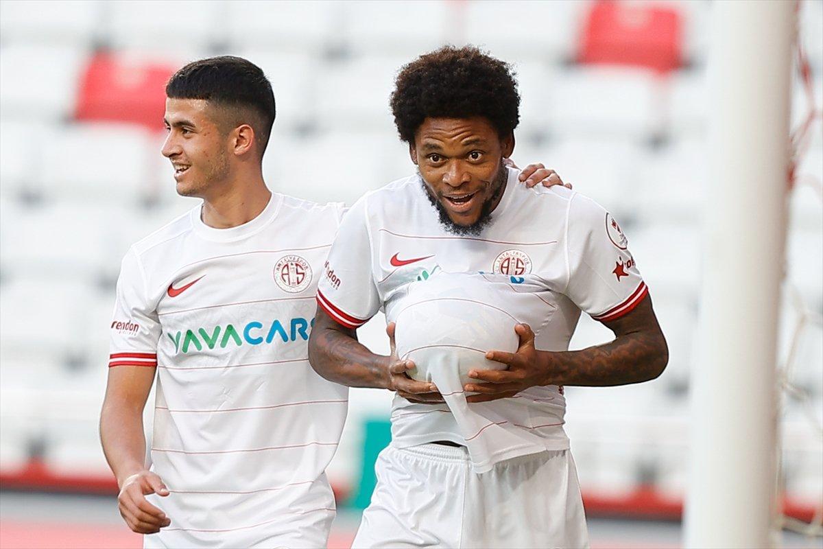 Antalyaspor, üç golle turladı